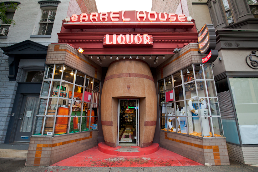 liquor store house